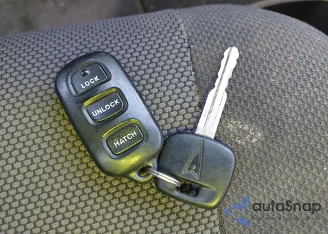 2004 Pontiac Vibe from USA, damaged, VIN 5Y2SL62884Z405255